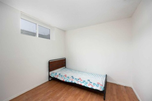 217 Bird Crescent, Fort Mcmurray, AB - Indoor Photo Showing Bedroom