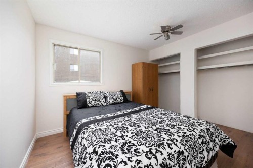 217 Bird Crescent, Fort Mcmurray, AB - Indoor Photo Showing Bedroom