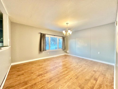 9111 100 St, Lac La Biche, AB - Indoor Photo Showing Other Room