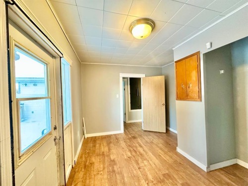 9111 100 St, Lac La Biche, AB - Indoor Photo Showing Other Room