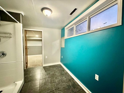 9111 100 St, Lac La Biche, AB - Indoor Photo Showing Other Room