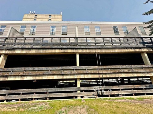 1209-11721 Macdonald Drive, Fort Mcmurray, AB - Outdoor