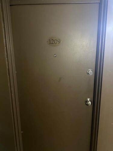 1209-11721 Macdonald Drive, Fort Mcmurray, AB - Indoor Photo Showing Other Room