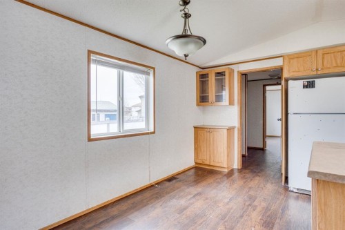 221 Mckinlay Crescent, Fort Mcmurray, AB - Indoor Photo Showing Other Room