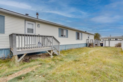 221 Mckinlay Crescent, Fort Mcmurray, AB - Outdoor With Deck Patio Veranda With Exterior