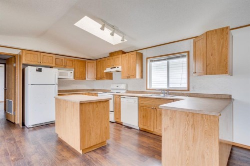 221 Mckinlay Crescent, Fort Mcmurray, AB - Indoor Photo Showing Kitchen With Double Sink