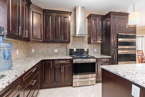 131 Falcon Green, Fort Mcmurray, AB - Indoor Photo Showing Kitchen With Upgraded Kitchen
