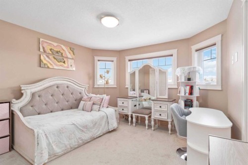 131 Falcon Green, Fort Mcmurray, AB - Indoor Photo Showing Bedroom