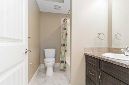 131 Falcon Green, Fort Mcmurray, AB - Indoor Photo Showing Bathroom
