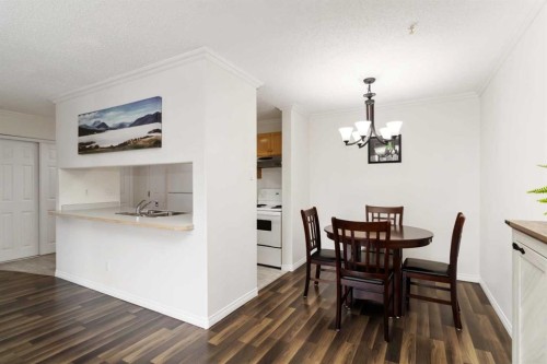 220-100 Richard Street, Fort Mcmurray, AB - Indoor Photo Showing Dining Room