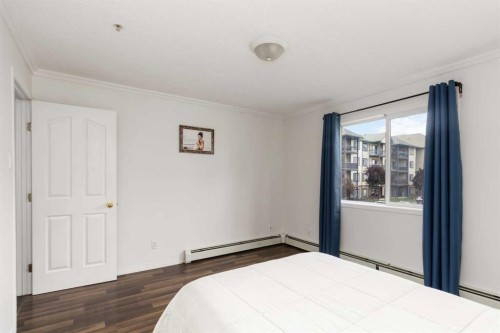 220-100 Richard Street, Fort Mcmurray, AB - Indoor Photo Showing Bedroom