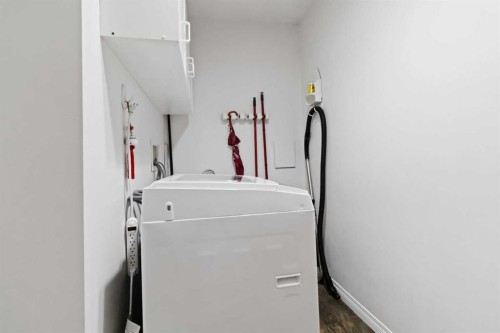 220-100 Richard Street, Fort Mcmurray, AB - Indoor Photo Showing Laundry Room