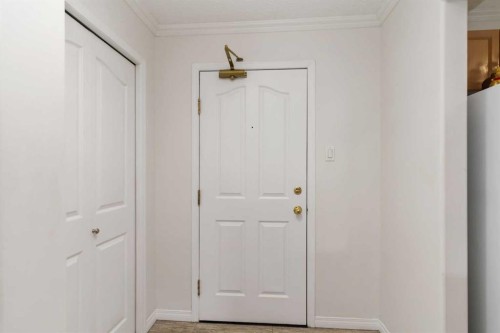 220-100 Richard Street, Fort Mcmurray, AB - Indoor Photo Showing Other Room