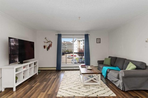 220-100 Richard Street, Fort Mcmurray, AB - Indoor Photo Showing Living Room