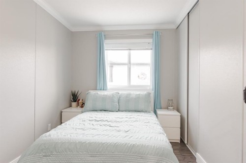 189 Grandview Crescent, Fort Mcmurray, AB - Indoor Photo Showing Bedroom