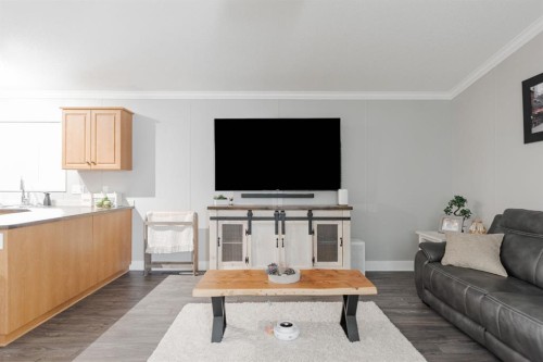 189 Grandview Crescent, Fort Mcmurray, AB - Indoor Photo Showing Living Room