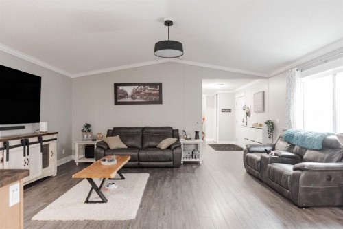 189 Grandview Crescent, Fort Mcmurray, AB - Indoor Photo Showing Living Room