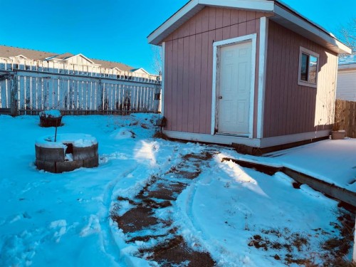 152 Clausen Crescent, Fort Mcmurray, AB - Outdoor