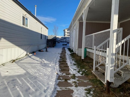 152 Clausen Crescent, Fort Mcmurray, AB - Outdoor With Exterior