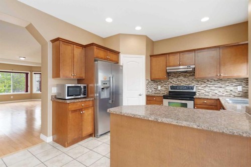 201 Grouse Way, Fort Mcmurray, AB - Indoor Photo Showing Kitchen With Double Sink