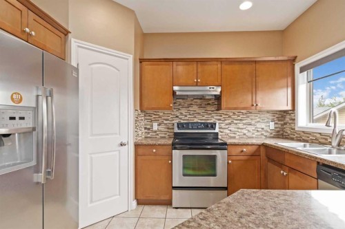 201 Grouse Way, Fort Mcmurray, AB - Indoor Photo Showing Kitchen With Double Sink