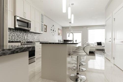 216 Comeau Crescent, Fort Mcmurray, AB - Indoor Photo Showing Kitchen With Upgraded Kitchen