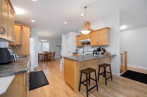 253 Starling Street, Fort Mcmurray, AB - Indoor Photo Showing Kitchen
