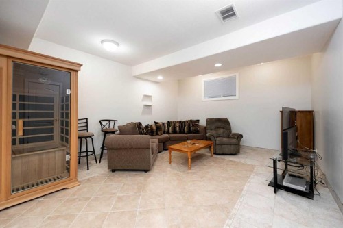 253 Starling Street, Fort Mcmurray, AB - Indoor