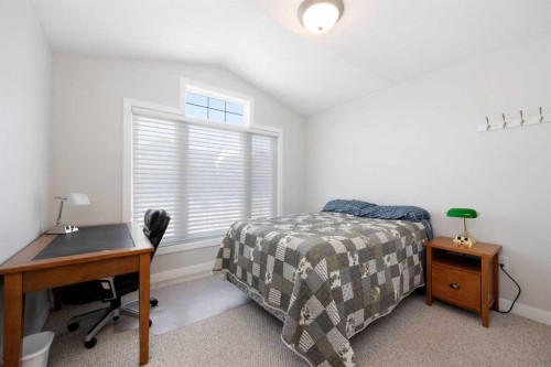253 Starling Street, Fort Mcmurray, AB - Indoor Photo Showing Bedroom