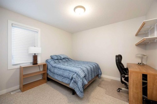 253 Starling Street, Fort Mcmurray, AB - Indoor Photo Showing Bedroom