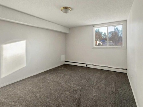 5-13 Clearwater Crescent, Fort Mcmurray, AB - Indoor Photo Showing Other Room