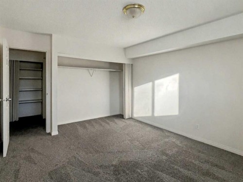 5-13 Clearwater Crescent, Fort Mcmurray, AB - Indoor Photo Showing Other Room