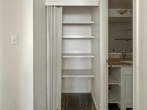 5-13 Clearwater Crescent, Fort Mcmurray, AB - Indoor