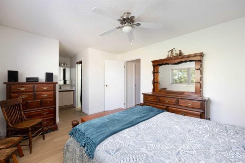 103 Garson Place, Fort Mcmurray, AB - Indoor Photo Showing Bedroom