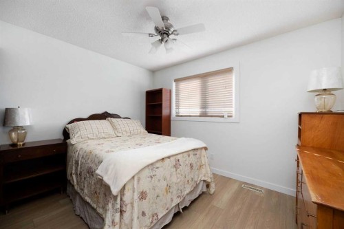 103 Garson Place, Fort Mcmurray, AB - Indoor Photo Showing Bedroom