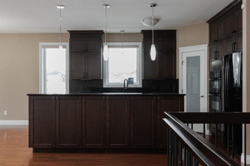 308 Sandpiper Road, Fort Mcmurray, AB - Indoor Photo Showing Kitchen