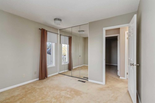 140 Brosseau Crescent, Fort Mcmurray, AB - Indoor Photo Showing Other Room