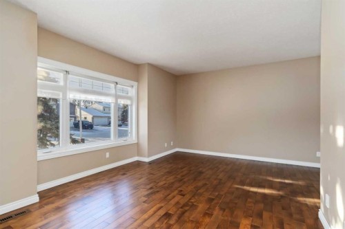 140 Brosseau Crescent, Fort Mcmurray, AB - Indoor Photo Showing Other Room