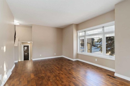 140 Brosseau Crescent, Fort Mcmurray, AB - Indoor Photo Showing Other Room