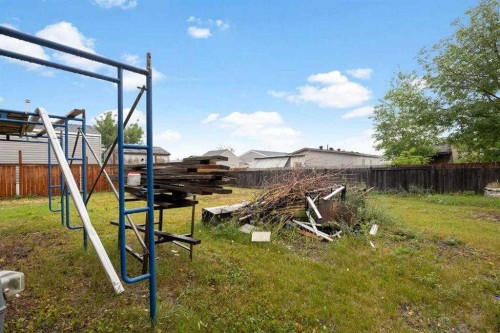 136 Greenbriar Bay, Fort Mcmurray, AB - Outdoor