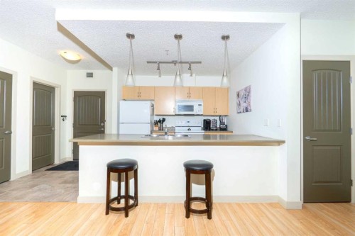 107-136D Sandpiper Road, Fort Mcmurray, AB - Indoor Photo Showing Kitchen