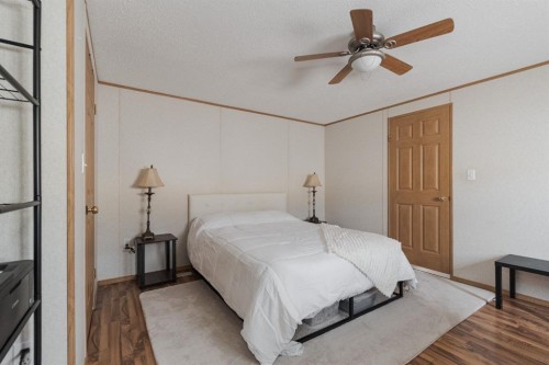 167 Grant Way, Fort Mcmurray, AB - Indoor Photo Showing Bedroom