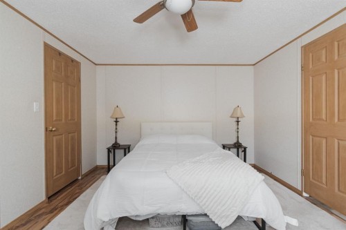 167 Grant Way, Fort Mcmurray, AB - Indoor Photo Showing Bedroom