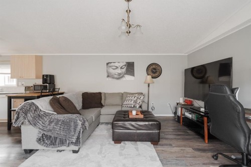 167 Grant Way, Fort Mcmurray, AB - Indoor Photo Showing Living Room