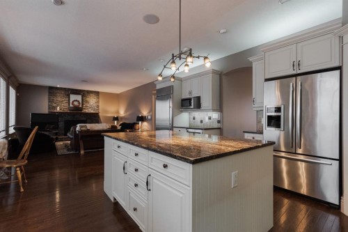 472 Killdeer Way, Fort Mcmurray, AB - Indoor Photo Showing Kitchen