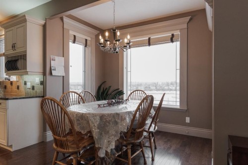 472 Killdeer Way, Fort Mcmurray, AB - Indoor Photo Showing Dining Room