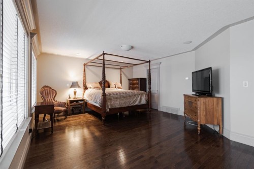 472 Killdeer Way, Fort Mcmurray, AB - Indoor Photo Showing Bedroom