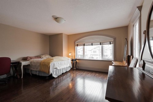 472 Killdeer Way, Fort Mcmurray, AB - Indoor Photo Showing Bedroom