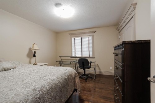 472 Killdeer Way, Fort Mcmurray, AB - Indoor Photo Showing Bedroom