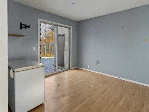 114 Bird Crescent, Fort Mcmurray, AB - Indoor Photo Showing Other Room